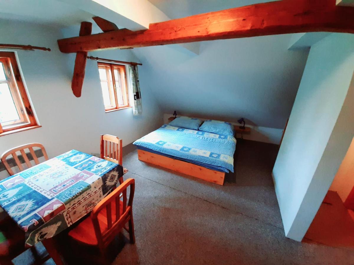 Apartman Roubenka Vsemily Jetřichovice Dış mekan fotoğraf